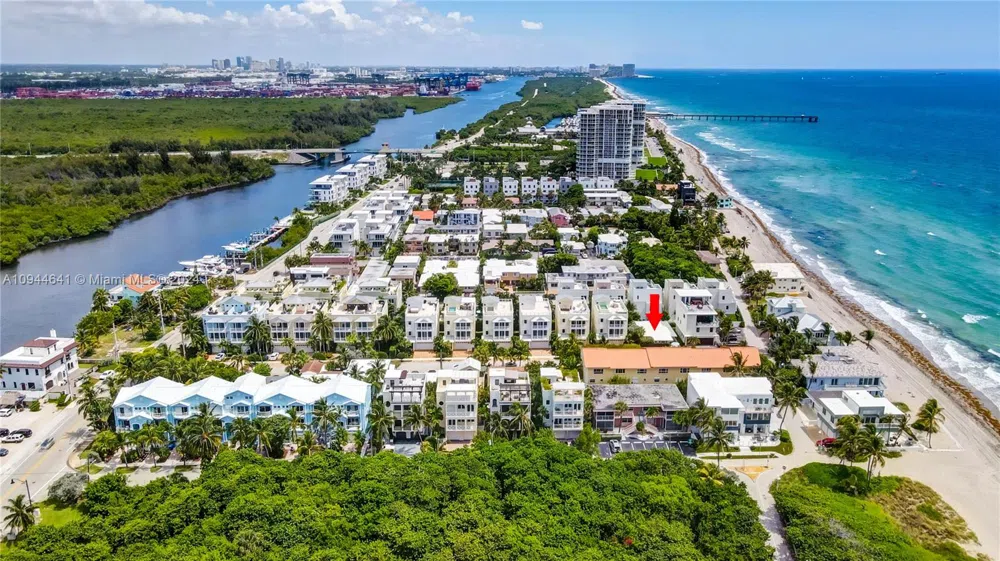 309 Oak St Hollywood, FL 33019