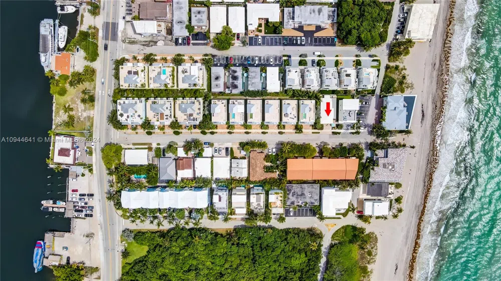 309 Oak St Hollywood, FL 33019