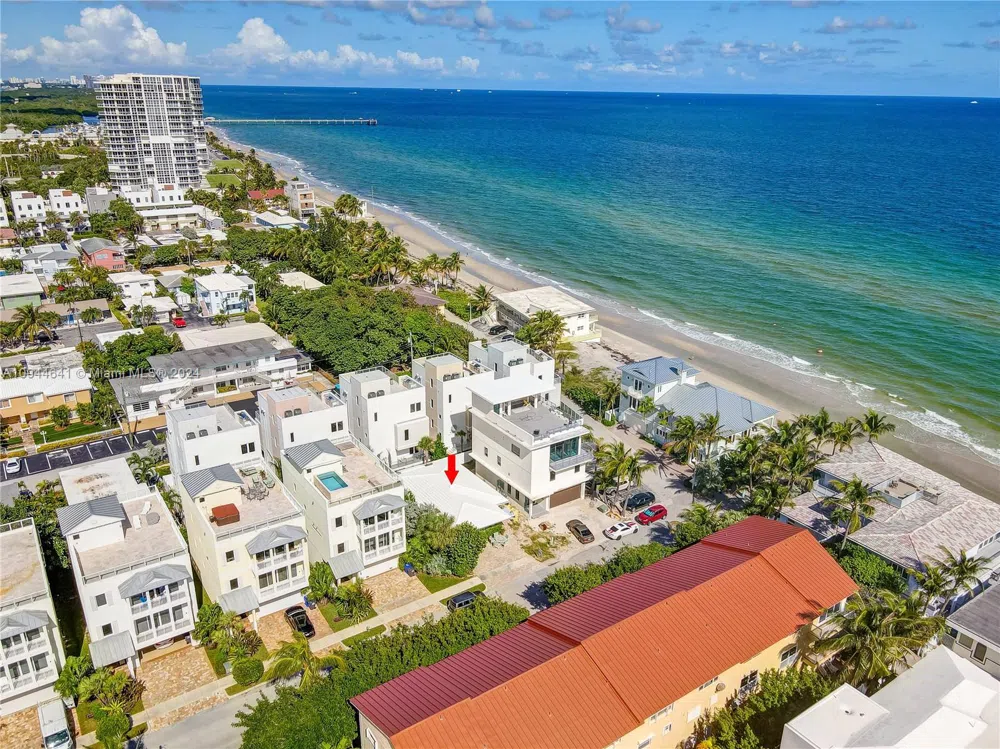 309 Oak St Hollywood, FL 33019