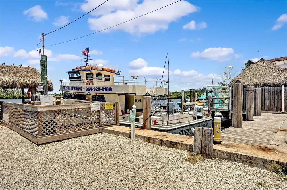 309 Oak St Hollywood, FL 33019