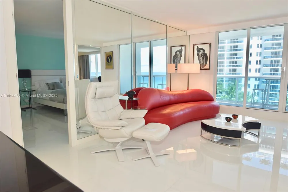 2301 Collins Ave #815/814 Miami Beach, FL 33139