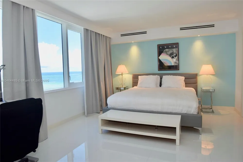 2301 Collins Ave #815/814 Miami Beach, FL 33139