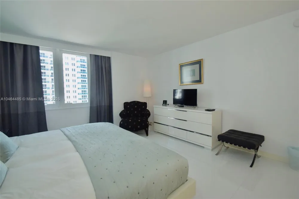 2301 Collins Ave #815/814 Miami Beach, FL 33139