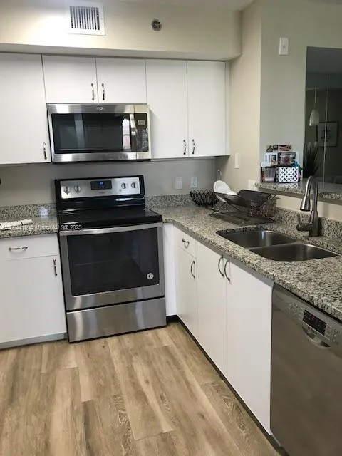 19701 E Country Club Dr #5606 Aventura, FL 33180