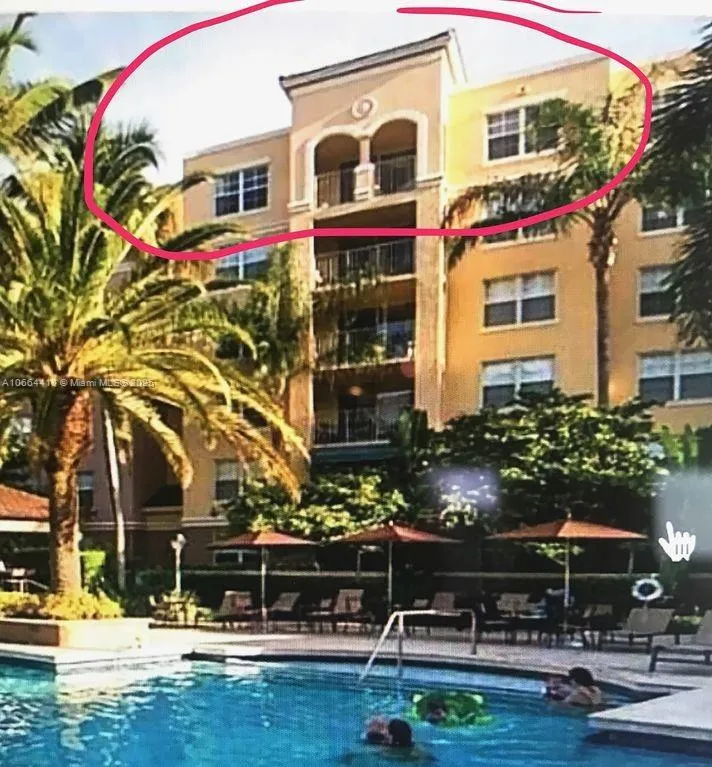 19701 E Country Club Dr #5606 Aventura, FL 33180