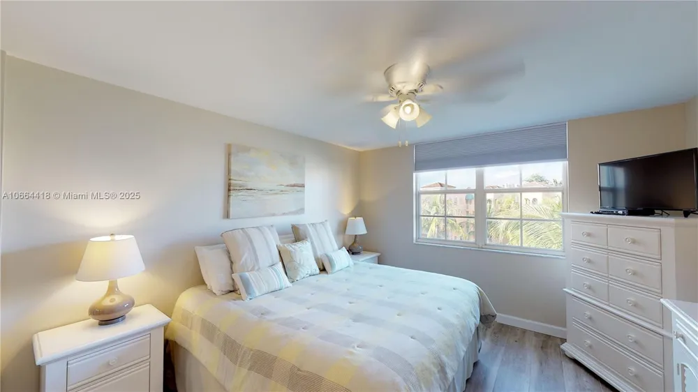 19701 E Country Club Dr #5606 Aventura, FL 33180