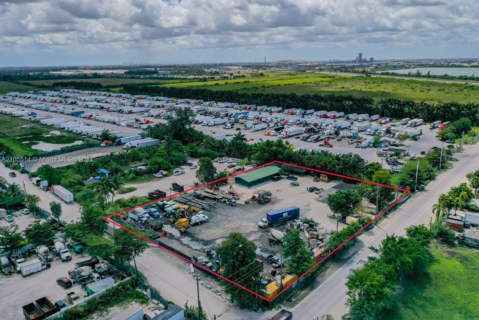 15721 NW 122 AVE Miami, FL 33018