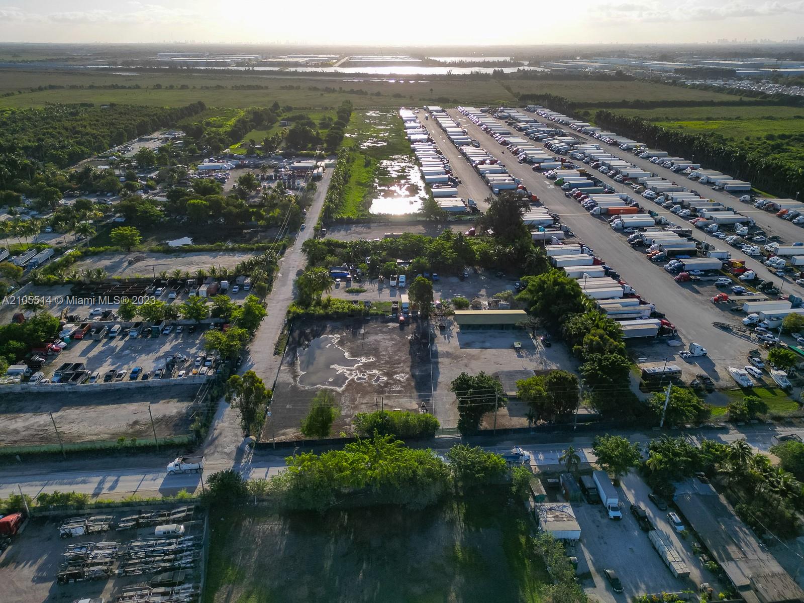 15721 NW 122 AVE Miami, FL 33018