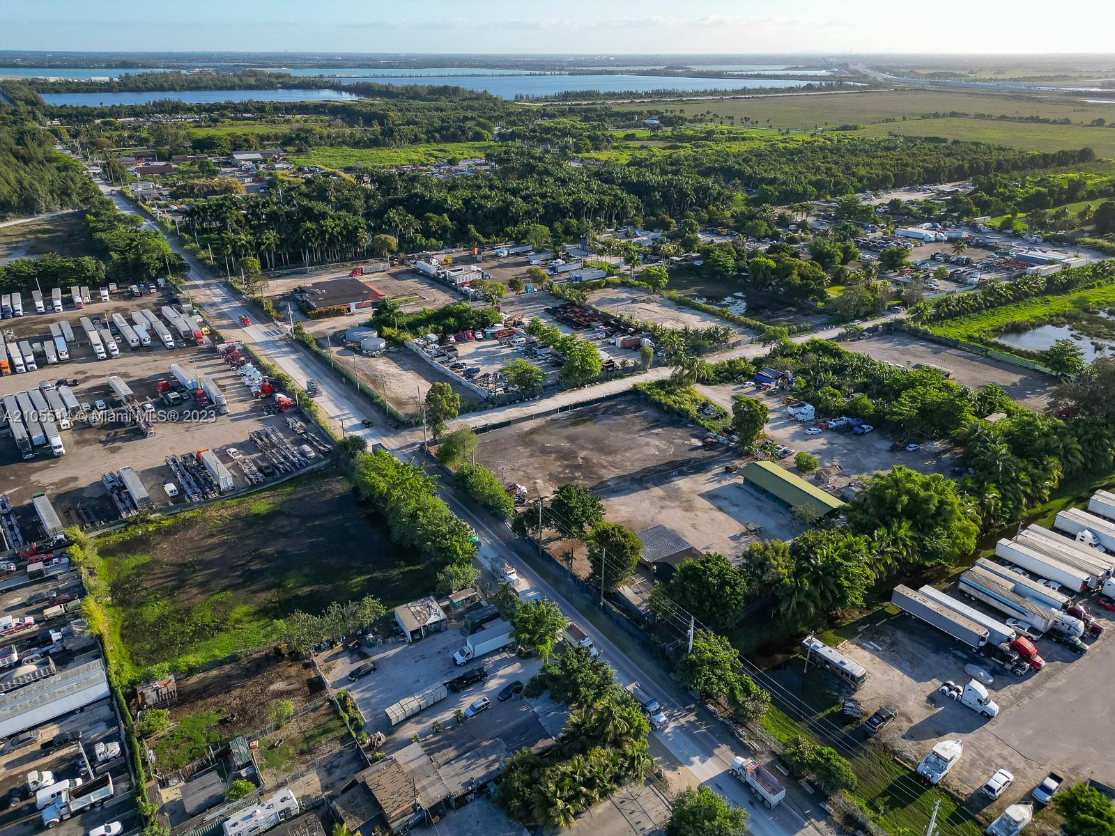 15721 NW 122 AVE Miami, FL 33018
