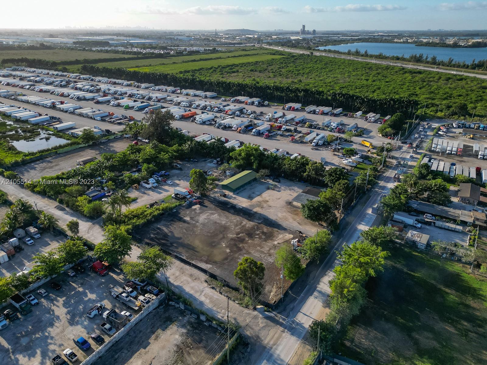 15721 NW 122 AVE Miami, FL 33018