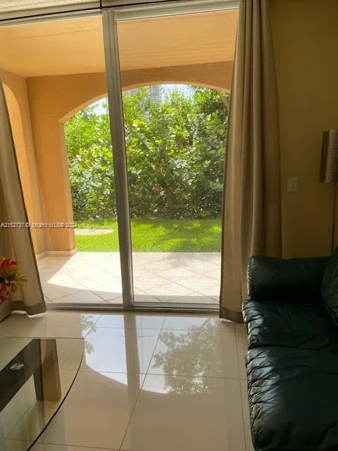 19877 E COUNTRY CLUB DR #3108 Aventura, FL 33180