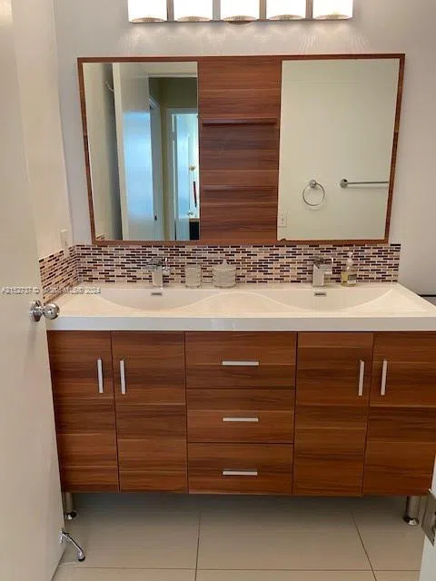 19877 E COUNTRY CLUB DR #3108 Aventura, FL 33180