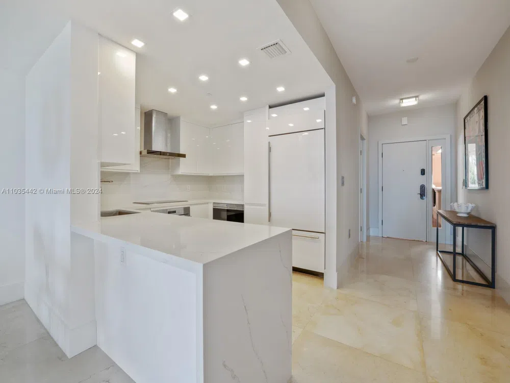 19223 Fisher Island Dr #19223 Miami Beach, FL 33109