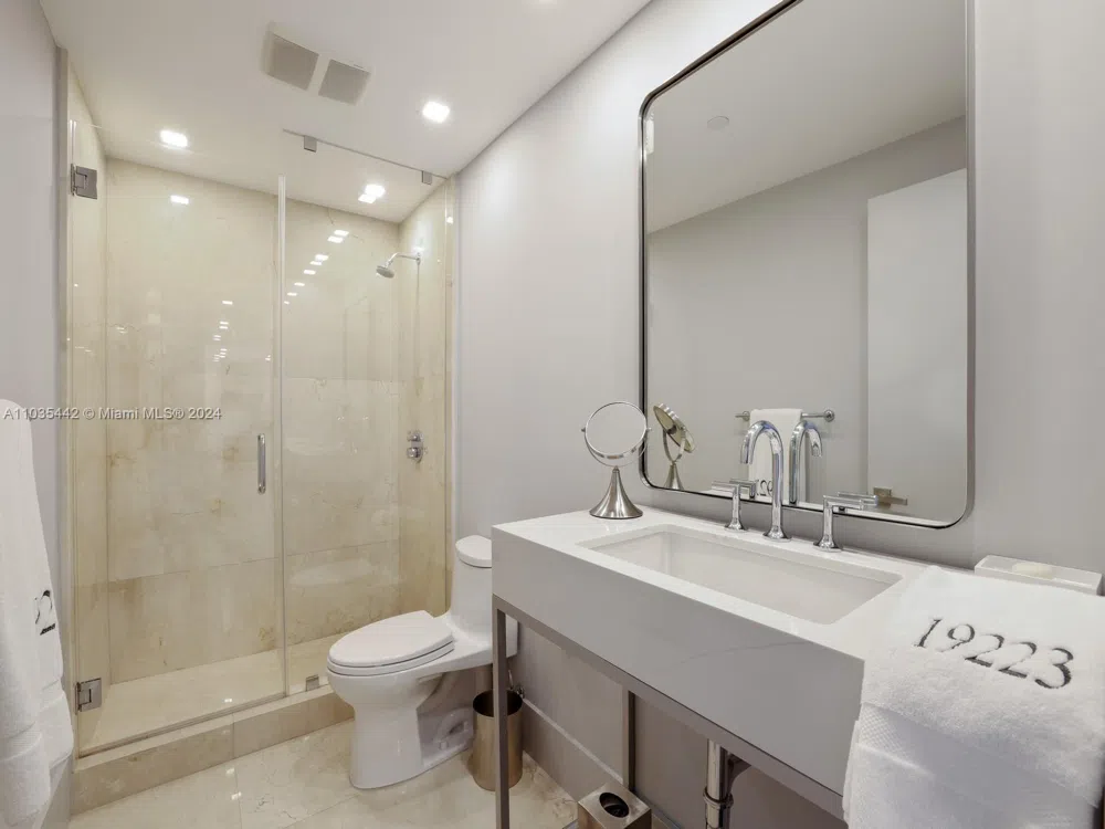 19223 Fisher Island Dr #19223 Miami Beach, FL 33109