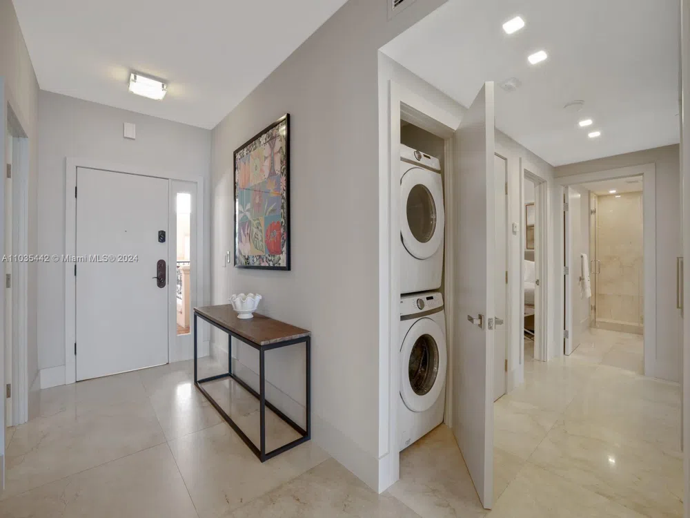 19223 Fisher Island Dr #19223 Miami Beach, FL 33109
