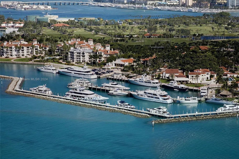 19223 Fisher Island Dr #19223 Miami Beach, FL 33109