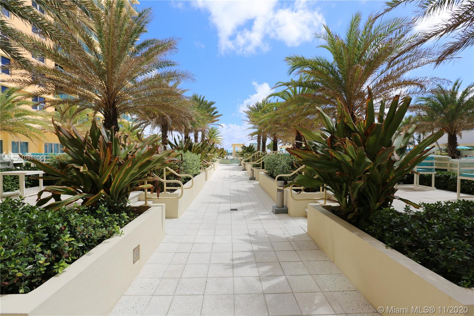 2501 S OCEAN DR #1224 (Available JULY 1) Hollywood, FL 33019