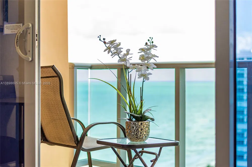 2501 S Ocean Dr #1617 (AVAILABLE) Hollywood, FL 33019