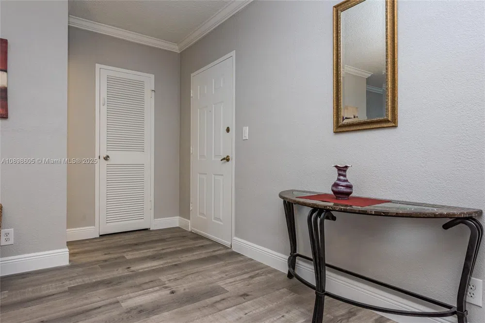 2501 S Ocean Dr #1617 (AVAILABLE) Hollywood, FL 33019