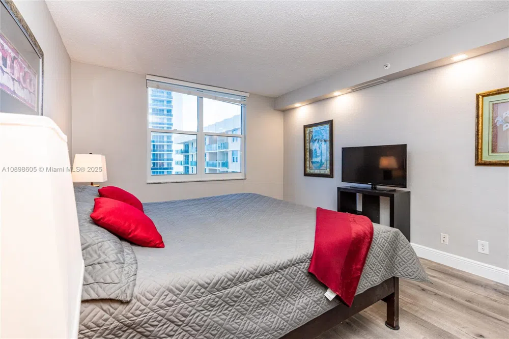 2501 S Ocean Dr #1617 (AVAILABLE) Hollywood, FL 33019