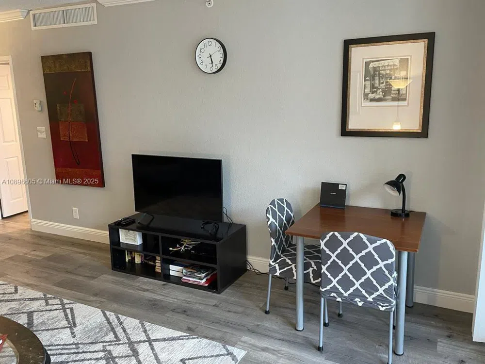 2501 S Ocean Dr #1617 (AVAILABLE) Hollywood, FL 33019