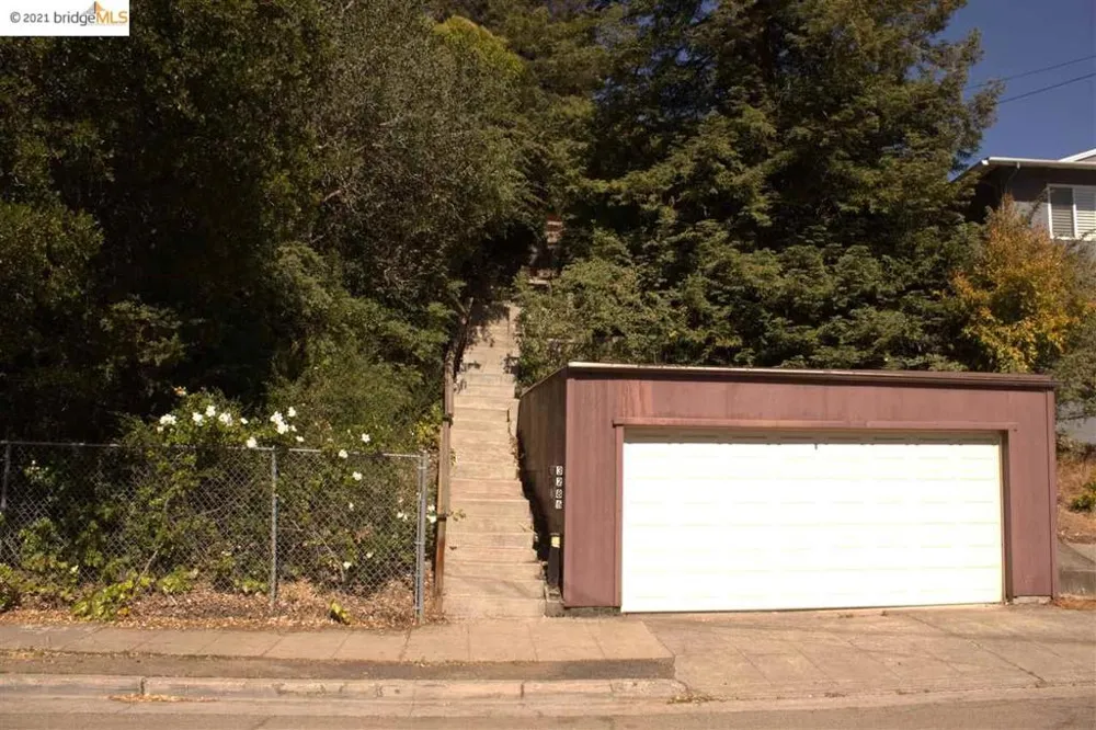 3286 Wisconsin St Oakland, CA 94602
