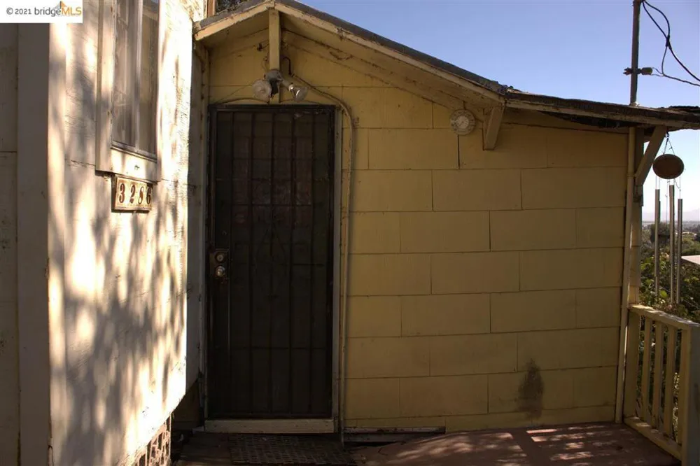 3286 Wisconsin St Oakland, CA 94602