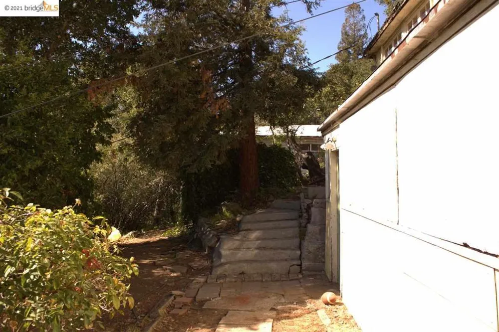 3286 Wisconsin St Oakland, CA 94602