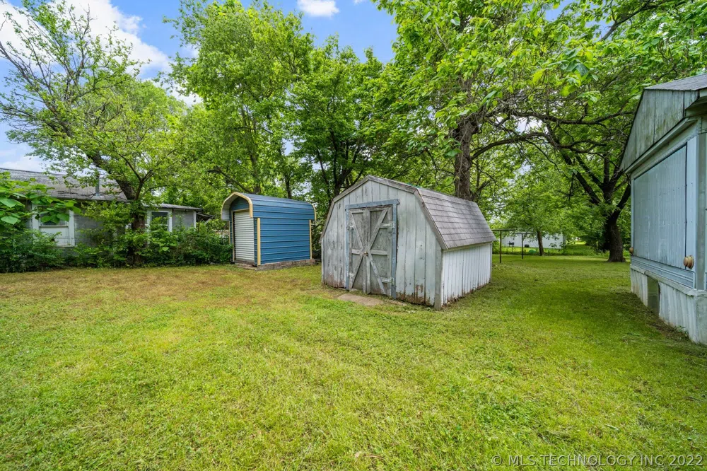 912 S Freeman Avenue Hominy, OK 74035