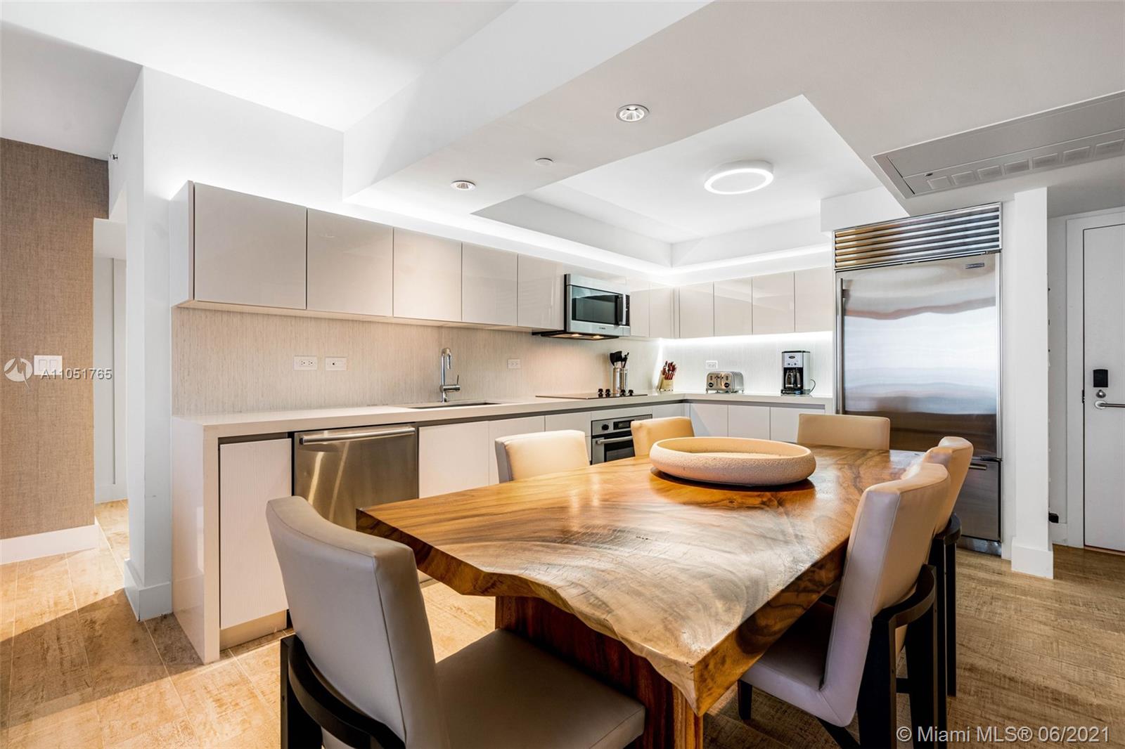 102 24th St #1115 Miami Beach, FL 33139