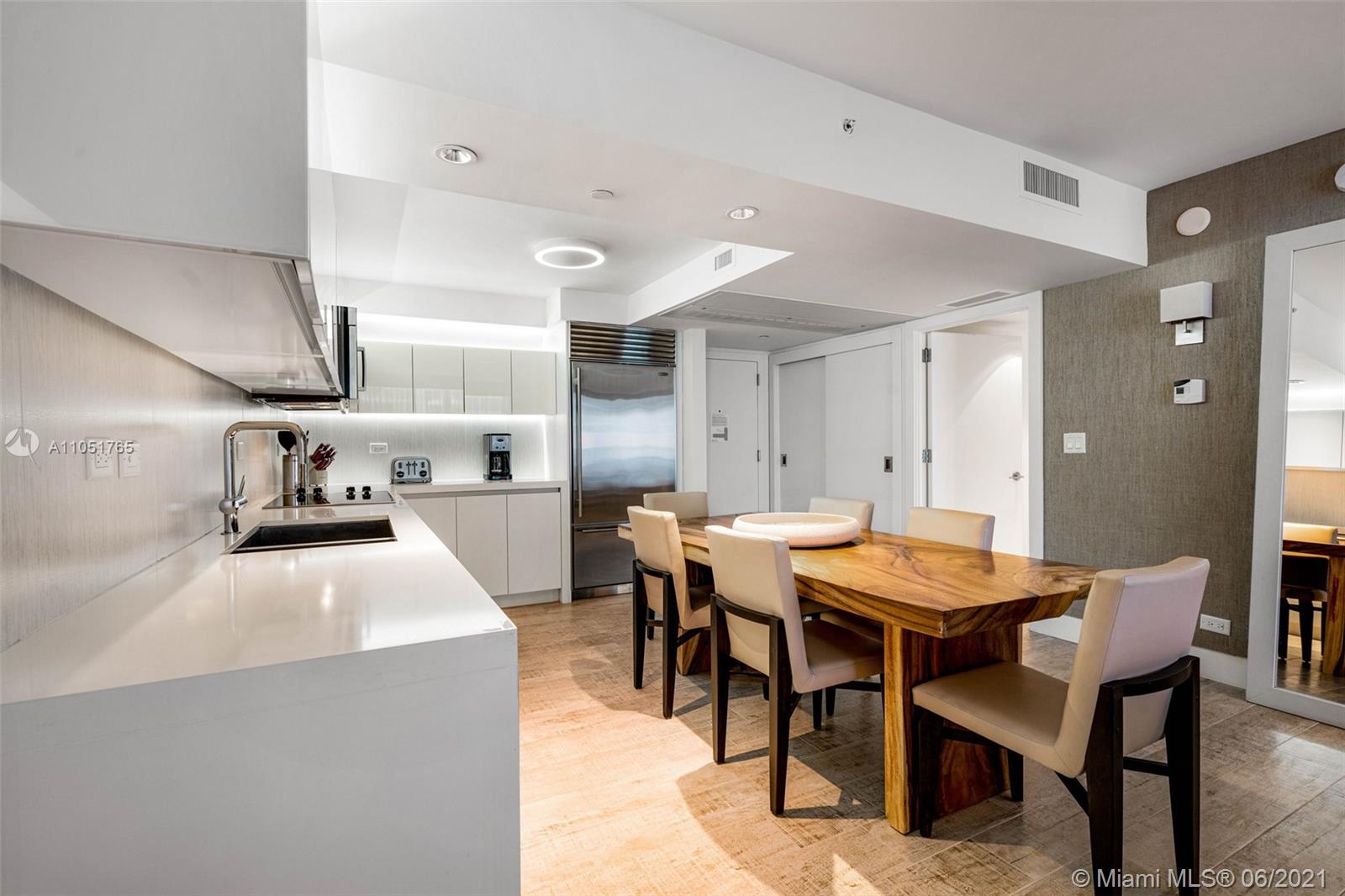 102 24th St #1115 Miami Beach, FL 33139
