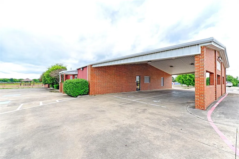 11663 W Hwy 175 Crandall, TX 75114
