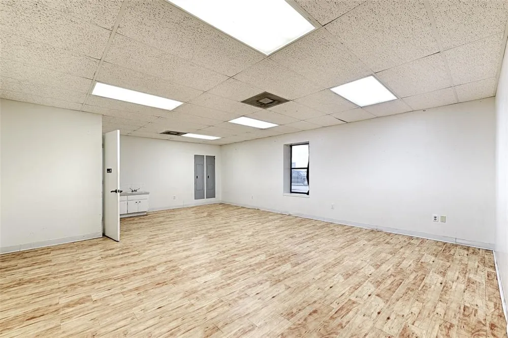 11663 W Hwy 175 Crandall, TX 75114