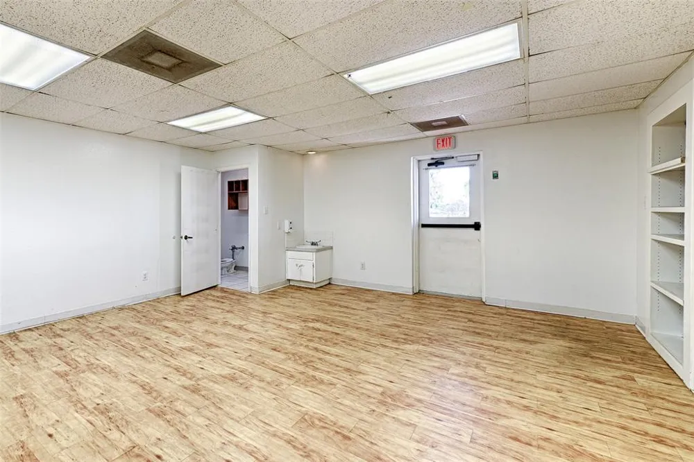 11663 W Hwy 175 Crandall, TX 75114