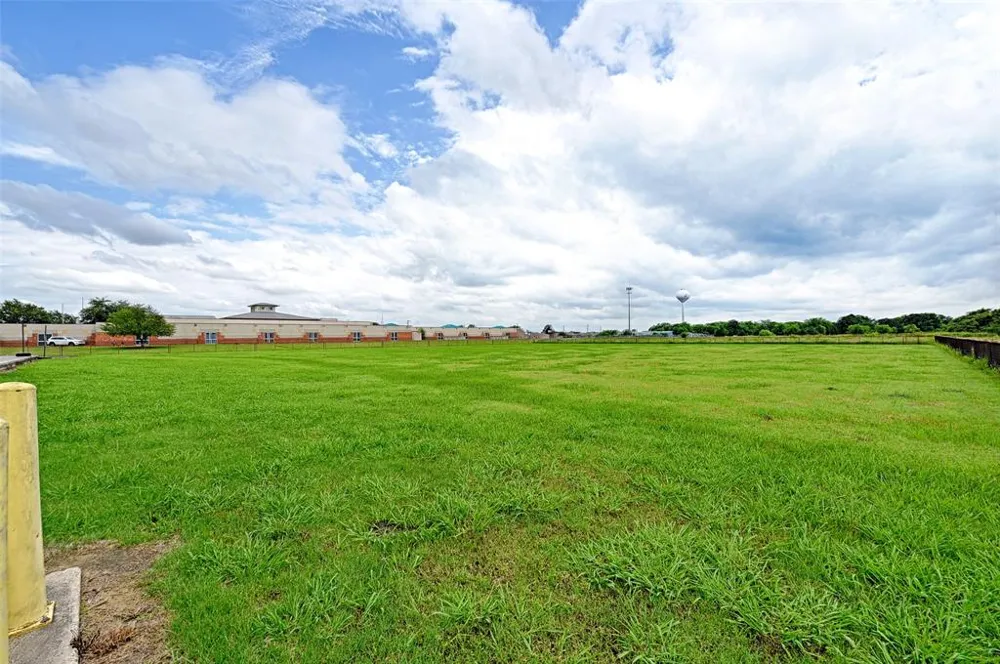 11663 W Hwy 175 Crandall, TX 75114