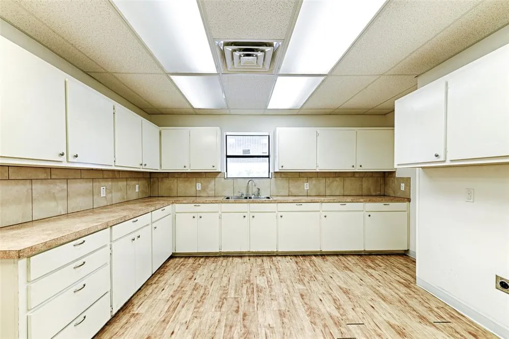 11663 W Hwy 175 Crandall, TX 75114