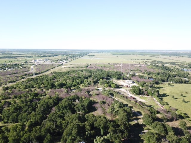2883 State Highway 71 Highway W Cedar Creek, TX 78612