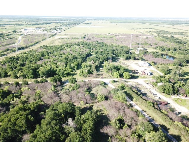 2883 State Highway 71 Highway W Cedar Creek, TX 78612