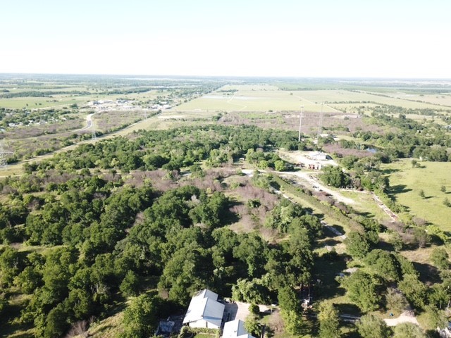 2883 State Highway 71 Highway W Cedar Creek, TX 78612