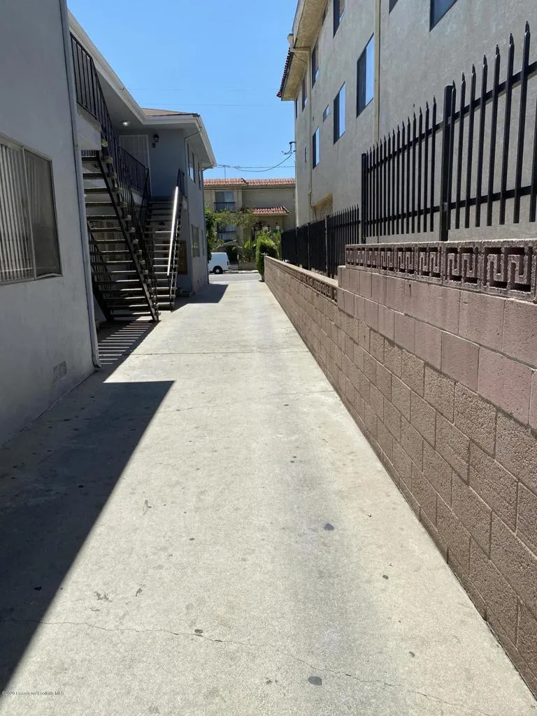 4035 W 132nd Street Hawthorne, CA 90250