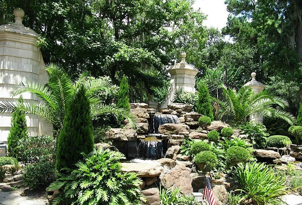 73 Kings Lake Estates Boulevard Humble, TX 77346