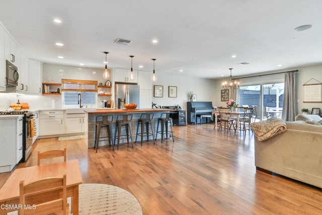 3082 Galena Avenue Simi Valley, CA 93065