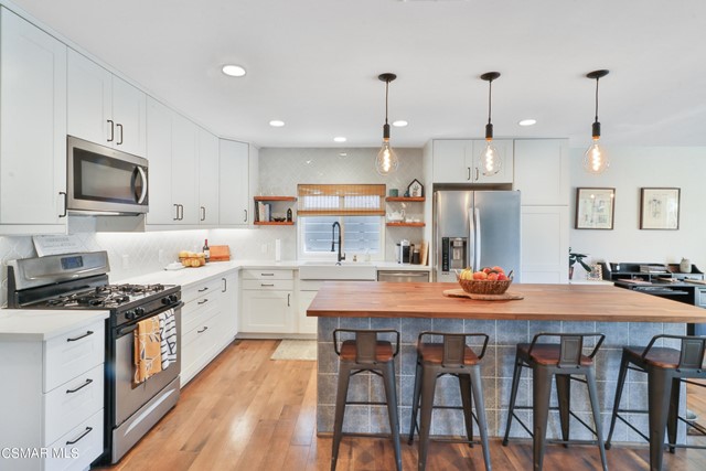 3082 Galena Avenue Simi Valley, CA 93065
