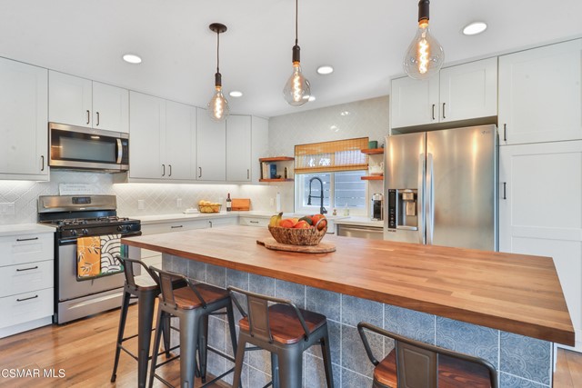 3082 Galena Avenue Simi Valley, CA 93065