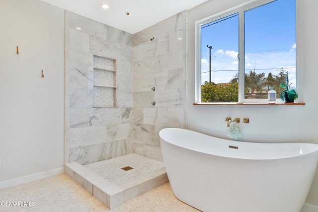 3082 Galena Avenue Simi Valley, CA 93065