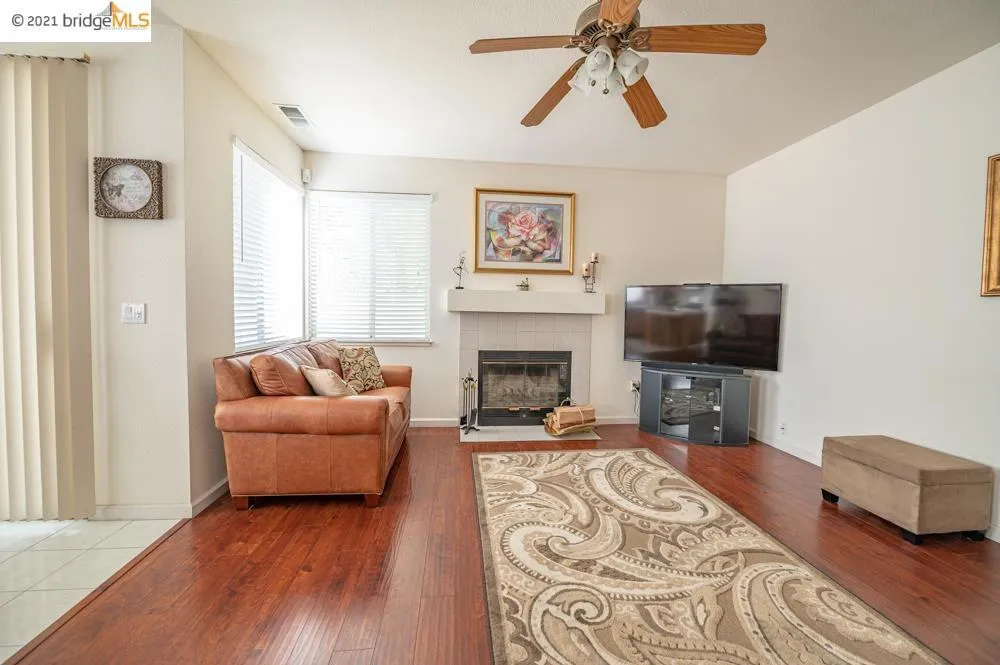 1701 Mt.Silliman Way Antioch, CA 94531