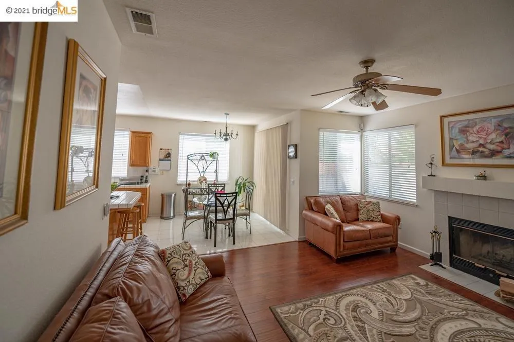 1701 Mt.Silliman Way Antioch, CA 94531