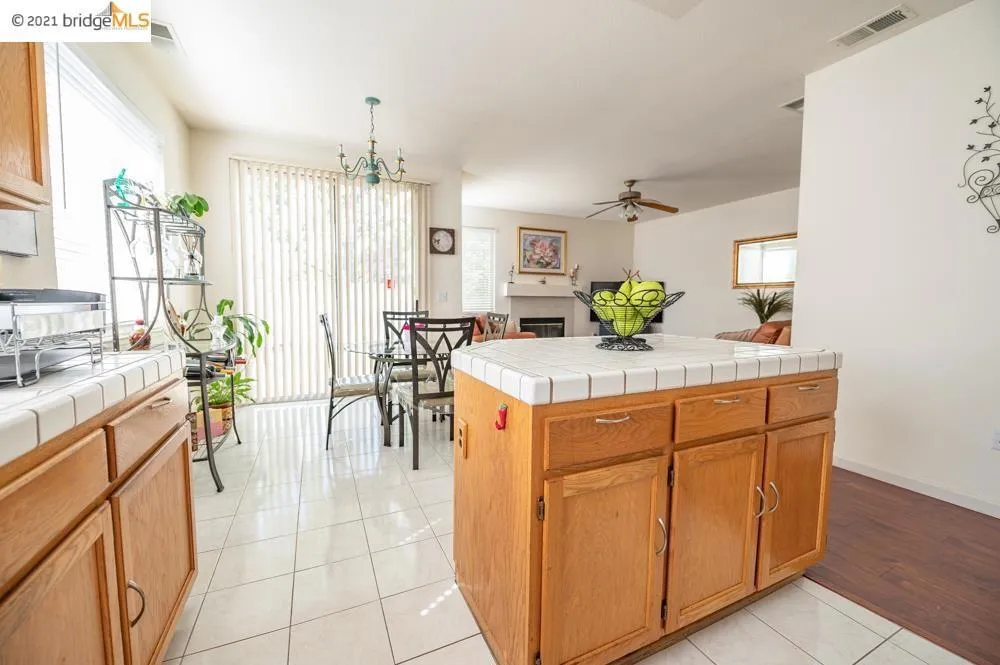 1701 Mt.Silliman Way Antioch, CA 94531