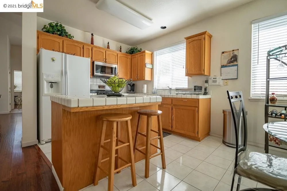 1701 Mt.Silliman Way Antioch, CA 94531