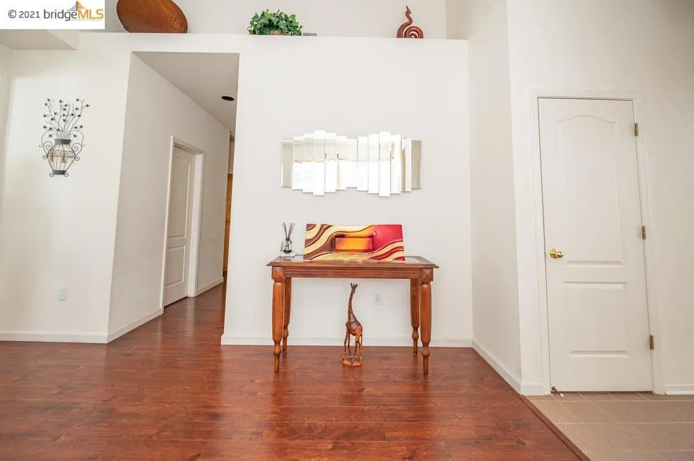 1701 Mt.Silliman Way Antioch, CA 94531